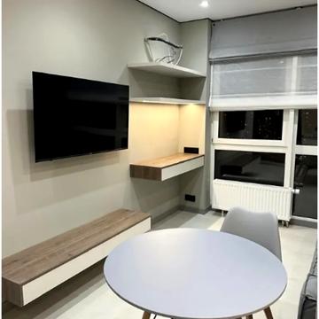 Зарічна вул., 6