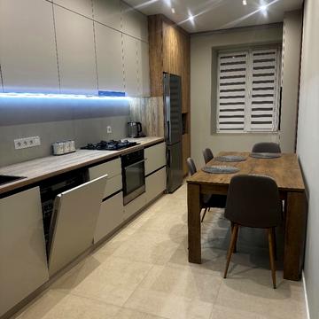 Шкільна вул., 4-А