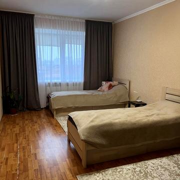 Будівельників вул., 5/2