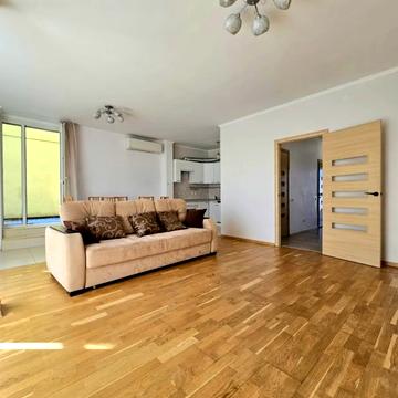 Регенераторна вул., 4к2