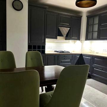 Джона Ленона вул., 3