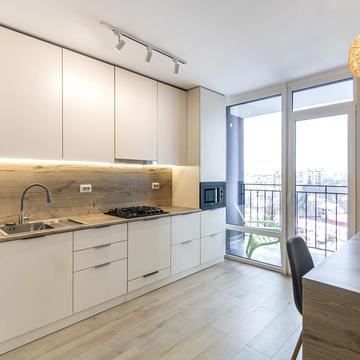 Юліана Пелеша вул., 3