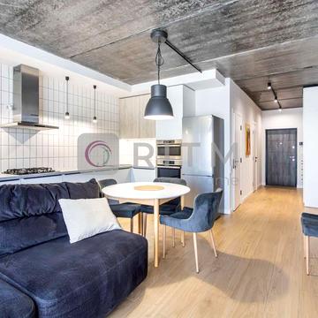 Степана Бандери вул., 77-Б