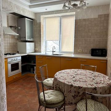 Гоголя вул., 1