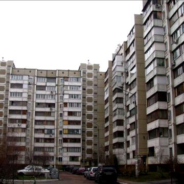 Бориса Гмирі вул., 5