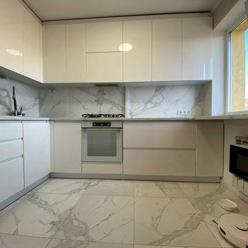 Кобилянського вул., 223