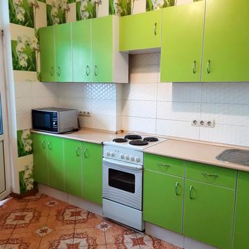 Рональда Рейгана вул., 40