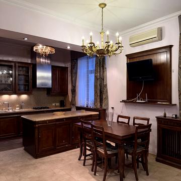 Краківська вул., 5