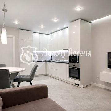 Дніпровська набережна вул., 20-Б