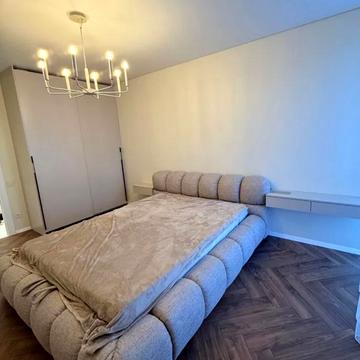 Джона Ленона вул., (Будинок)