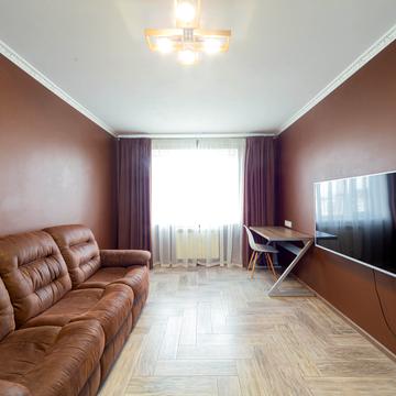 Голосіївський просп. (40-річчя Жовтня), 7