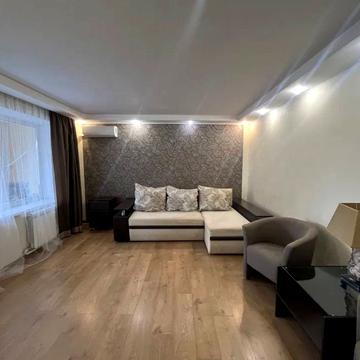 Героїв Харкова просп. (Московський), 89