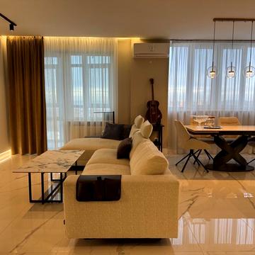 Липова Алея вул., 13