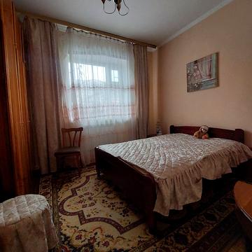 Кримська вул., 11