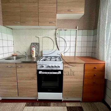 Вацлава Гавела бульв. (Івана Лепсе), 81