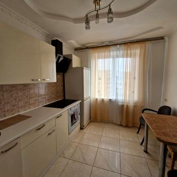 Гетьмана Івана Мазепи вул. (Топольна), 3