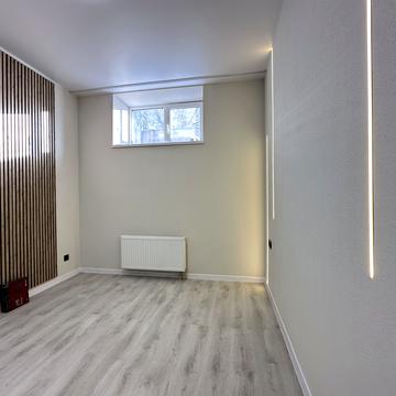 Остромирська вул., 49-Г