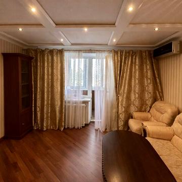 Данила Галицького вул. (40-річчя Перемоги), 50