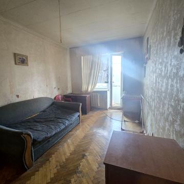 Леоніда Каденюка просп. (Юрія Гагаріна), 3