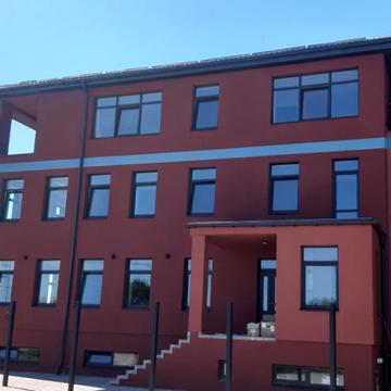 Передова вул., 3