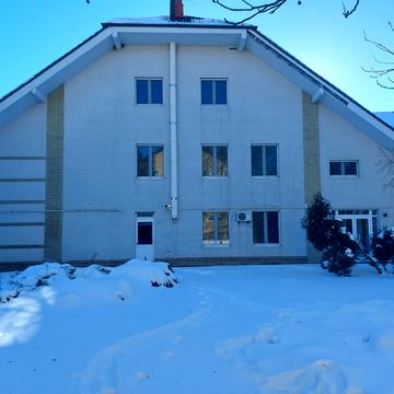 Смоленська, 85