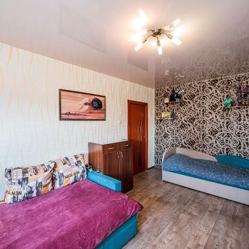 Чорнобильська вул., 10