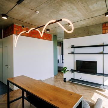 Ґарета Джонса вул. (Сімї Хохлових), 12