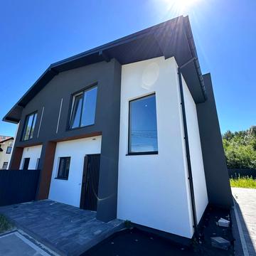 Степана Ленкавського вул., 10