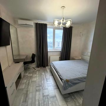 Воскресенська вул., 18-Б