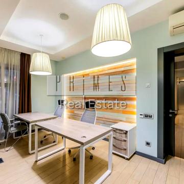 Воздвиженська вул., 28/30