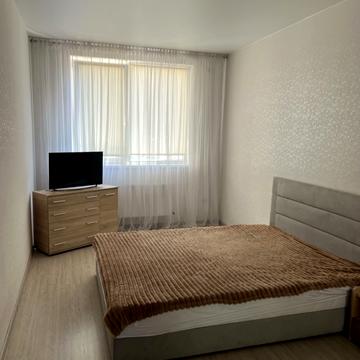 Михайла Грушевського вул., 30г