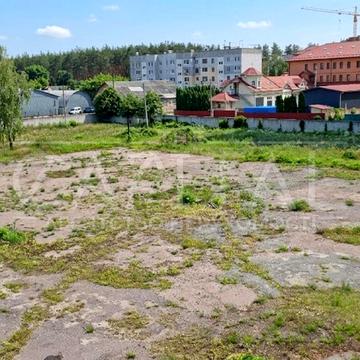 Центральна вул. (Чапаєва), 1