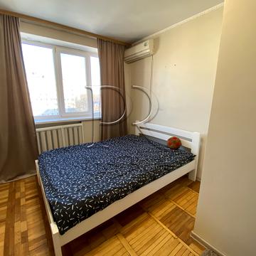 Верховинна вул., 85