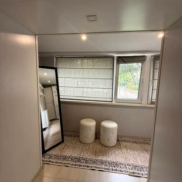 Василя Порика вул., 12