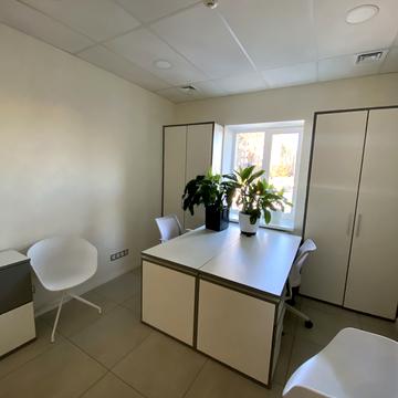 Велика Кільцева вул., 7