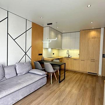 Єдності вул., 14