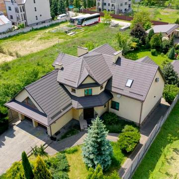 Романа Шухевича вул.