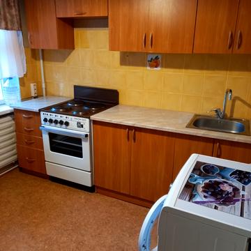 Санаторна вул., 27