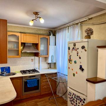 Богдана Хмельницького просп. (Героїв Сталінграда), 39