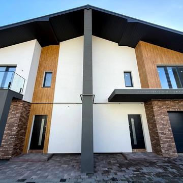 Героїв УПА вул., 4