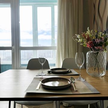 Каховська вул., 62