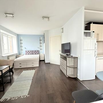 Григорія Сковороди вул., 3