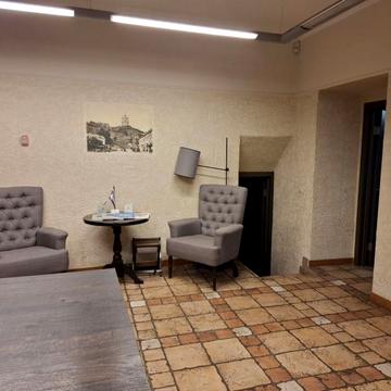 Почайнинська вул., 13/9