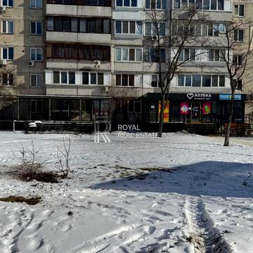 Оболонська пл. (Дружби Народів СРСР), 28