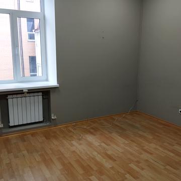 Велика Васильківська вул. (Червоноармійська), 66