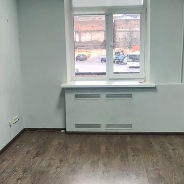 Михайла Коцюбинського вул., 1