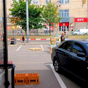 майдан Захисників України пл. (Повстання), 2