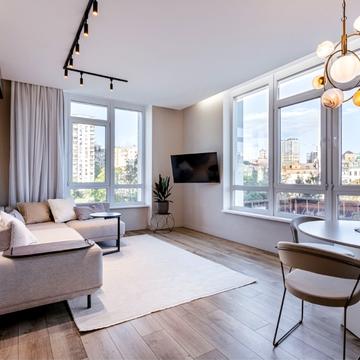 Жилянська вул., 68