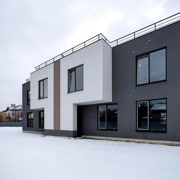 Весняна вул., 5