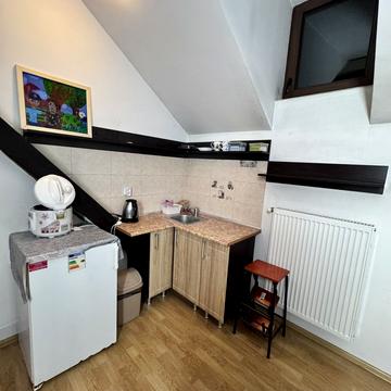 Свободи просп. (), 3